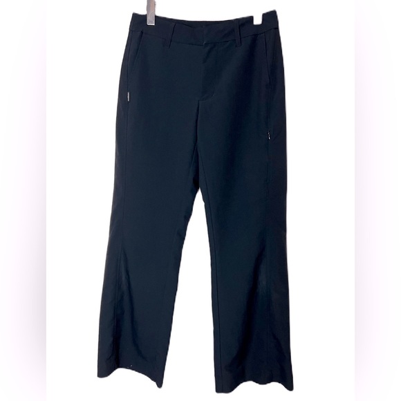 Versatile and sleek Patagonia women’s pant great for travel and outdoor activity - Picture 1 of 10